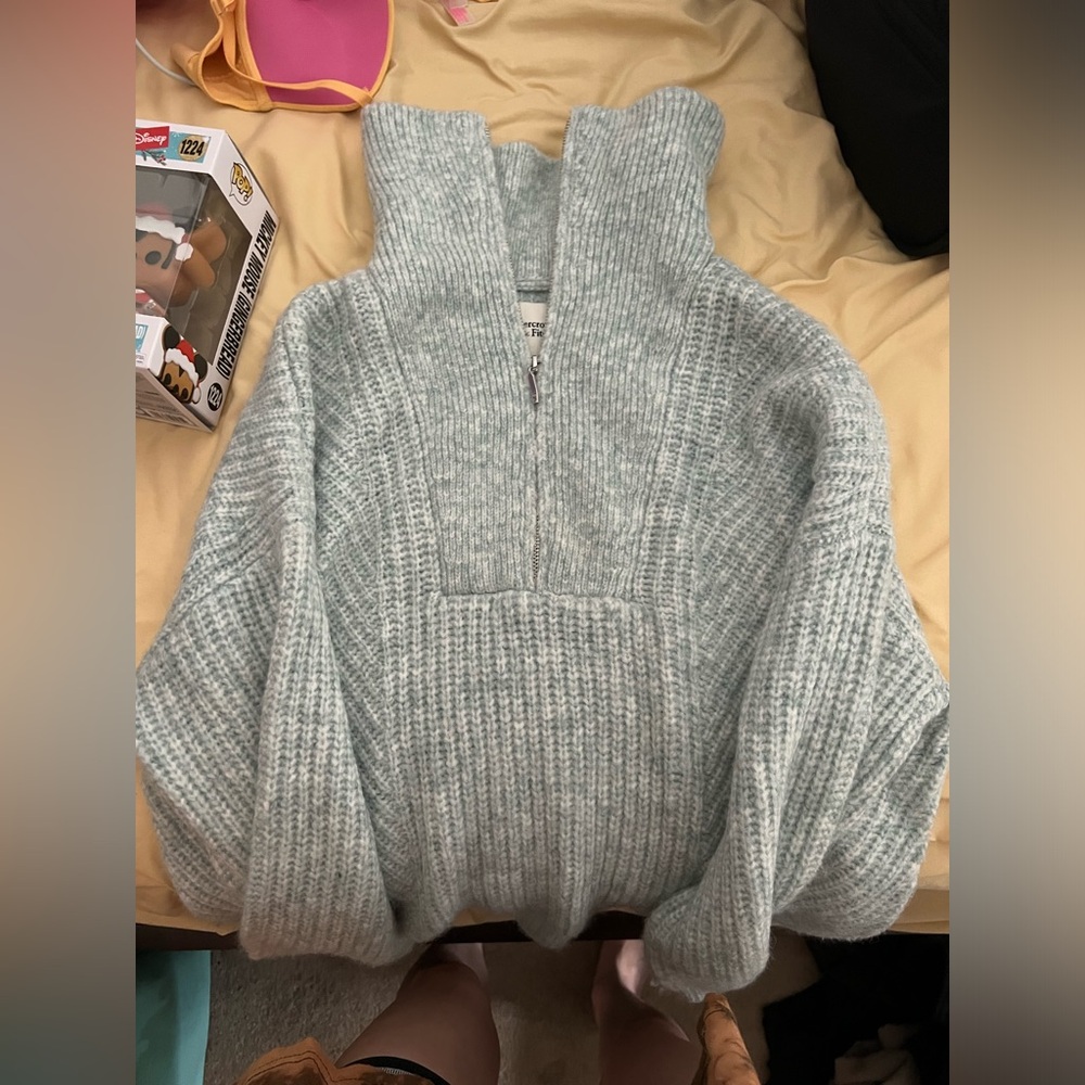 Abercrombie and Fitch Quarterzip